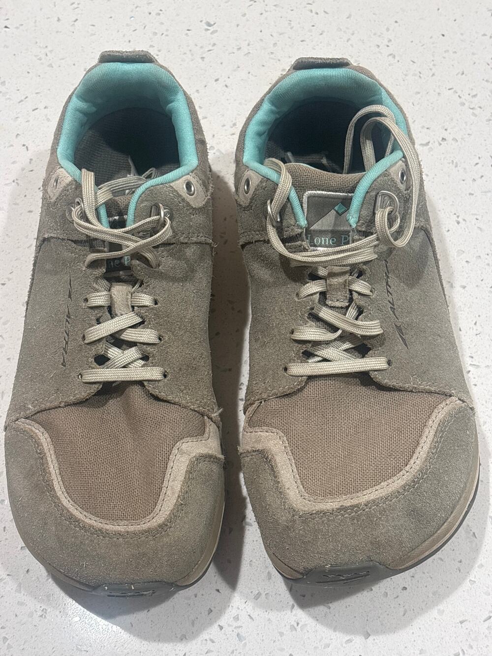 Women’s sz 9Altra Sneakers